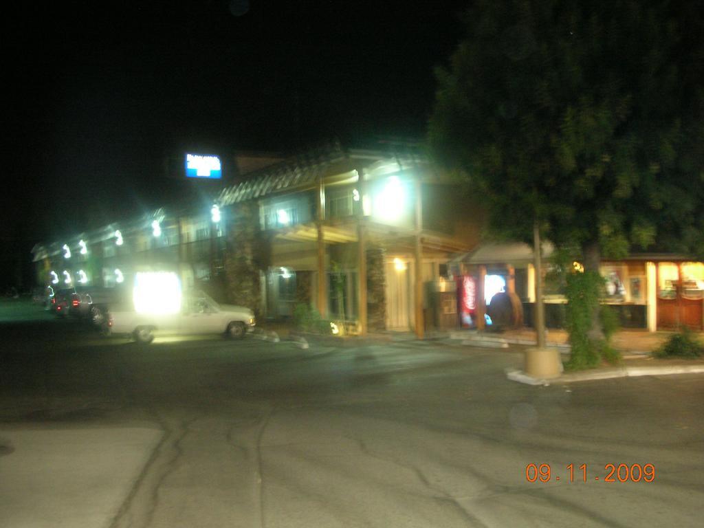 Parkside Inn Fresno Extérieur photo